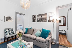 Perfectly Located near Restaurants, Shops, & Sites