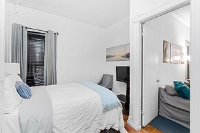 Perfectly Located near Restaurants, Shops, & Sites