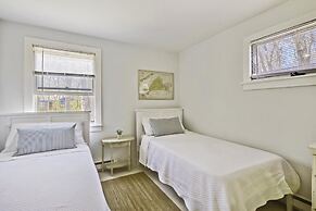 Oak Bluffs 3-Bed Cottage, Walk to Town