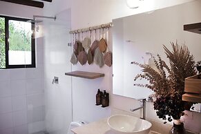 TEVA Glamping & Retreat