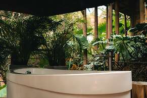 TEVA Glamping & Retreat