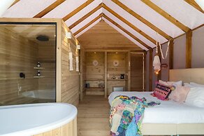 TEVA Glamping & Retreat