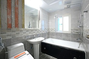 Gyeongju the One Pension - Red