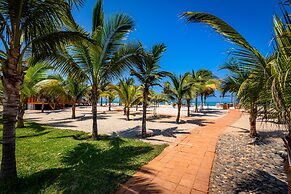 Hotel Punta Camarón Bungalows & Suites