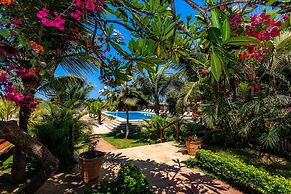 Hotel Punta Camarón Bungalows & Suites