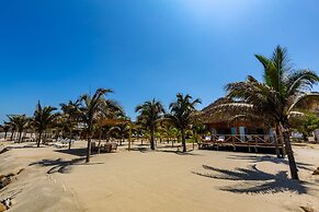 Hotel Punta Camarón Bungalows & Suites