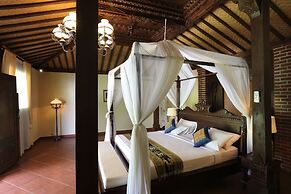 Shanti Natural Panorama View Hotel