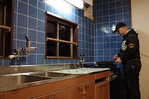 Ini Kobe Hostel & Cafe Bar