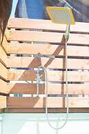 Ini Kobe Hostel & Cafe Bar