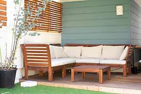 Ini Kobe Hostel & Cafe Bar