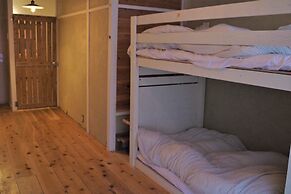 Ini Kobe Hostel & Cafe Bar