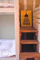 Ini Kobe Hostel & Cafe Bar