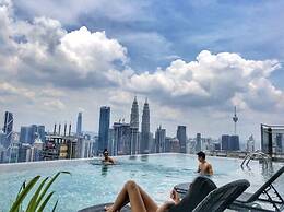 Expressionz Suites KLCC by Like Home
