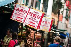 Expressionz Suites KLCC by Like Home