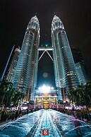 Expressionz Suites KLCC by Like Home