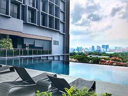 Expressionz Suites KLCC by Like Home
