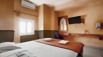 Hotel Syariah Larismanis