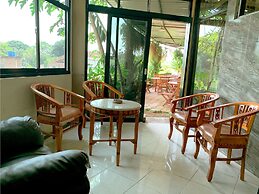 Hotel Omah Pelem Syariah - Hostel