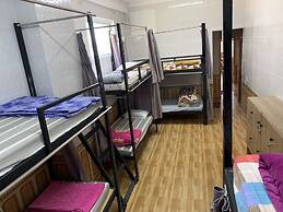 Lee Na Hotel - Hostel