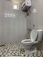 Lee Na Hotel - Hostel