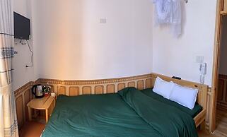 Lee Na Hotel - Hostel