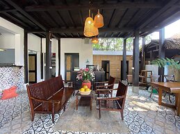 Mai Chau Rustic Home - Hostel