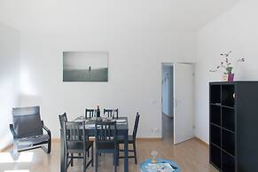 ZH Seefeld - Hitrental Apartment