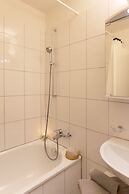 ZH Seefeld - Hitrental Apartment