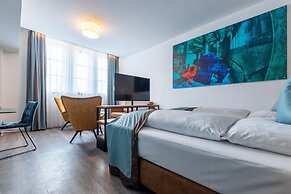 Trip Inn Living & Suites