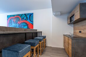 Trip Inn Living & Suites