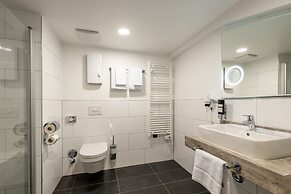 Trip Inn Living & Suites