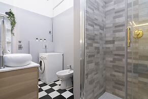 Santa Valeria - 4 Bedrooms Apartment