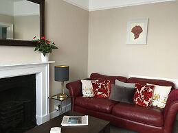 Chic City Centre Georgian Maisonette