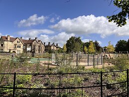 Chic City Centre Georgian Maisonette