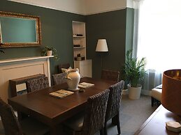 Chic City Centre Georgian Maisonette