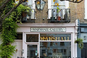 Blythe Road by Onefinestay