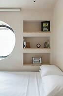 Blythe Road by Onefinestay