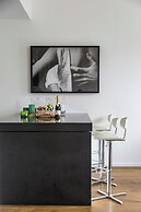 Cromwell Road II by Onefinestay