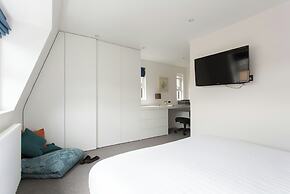 Cromwell Road II by Onefinestay