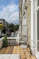 Harcourt Terrace II by Onefinestay