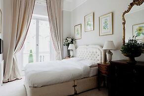 Harcourt Terrace II by Onefinestay