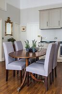Harcourt Terrace II by Onefinestay