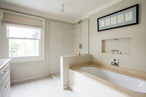 Rigault Road by Onefinestay