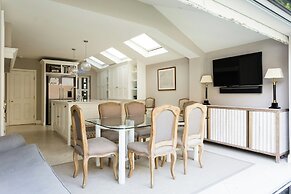 Rigault Road by Onefinestay