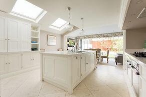 Rigault Road by Onefinestay