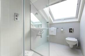 Rigault Road by Onefinestay