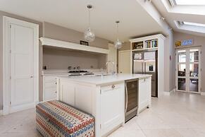 Rigault Road by Onefinestay