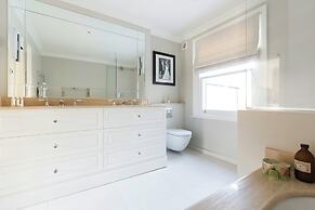 Rigault Road by Onefinestay