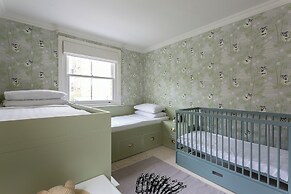 Rigault Road by Onefinestay