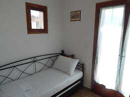 Armonia Studios and Villas